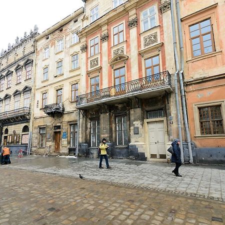 Vip Апартаменти Ван Гог На Площі Ринок Liov Exterior foto